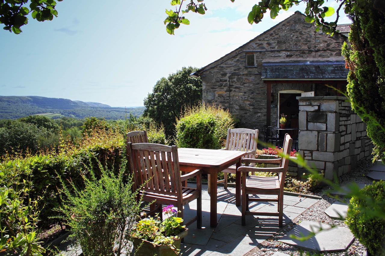 Hotel Mason'S Arms Bowland Bridge Exterior foto